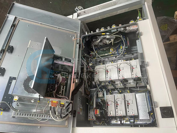 KUKA庫卡KR C2機器人KR240 Med AX